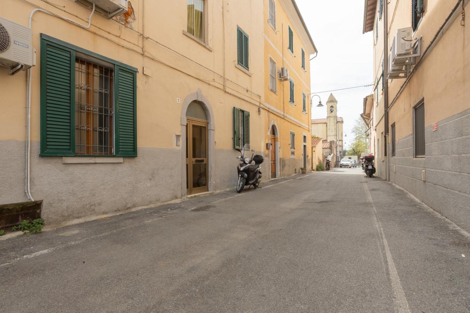 L'Originario Salviano Family Apartment Livorno Dış mekan fotoğraf